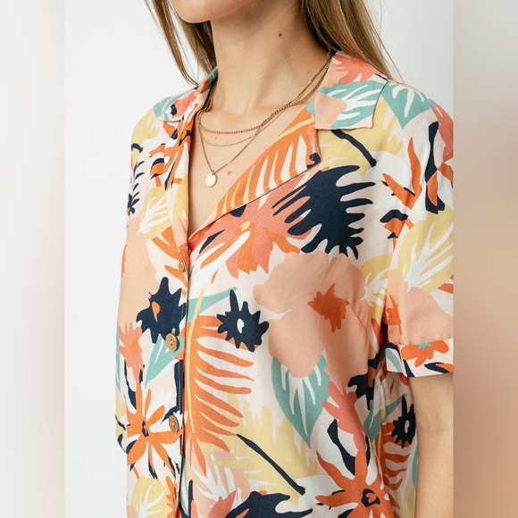 Roxy Women’s Hawaiian Shirt XL Tropical Floral Button Front Short Sleeve - Picture 3 of 11